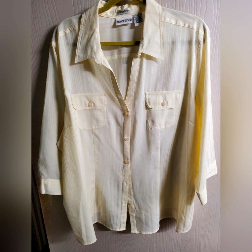 Apparenza Women's Cream Colored Blouse